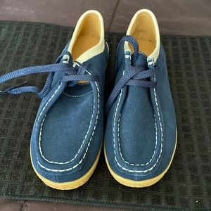 Blue wallabie type shoes size 6 women